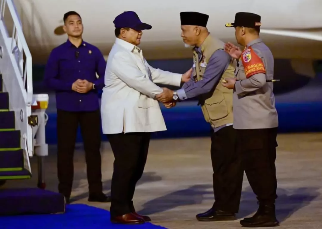 Prabowo Tinjau Banjir Sumatera 2025: Sidang Kabinet Paripurna & Penanganan Bencana