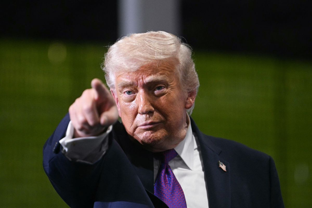 Trump Akui Ingin Rebut Minyak Iran, 90 Target Kharg Sudah Dibom
