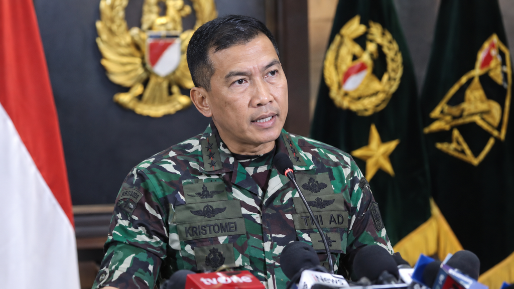 Suasana ruang sidang Pengadilan Tindak Pidana Korupsi Jakarta Pusat yang dipersiapkan untuk persidangan.